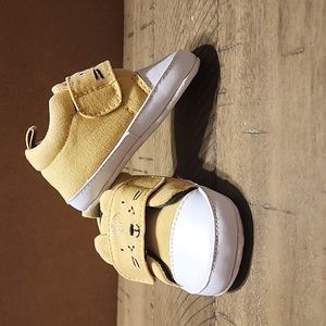 Baby shoes